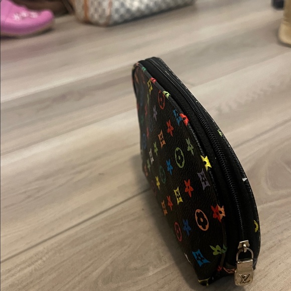 Multicolor Patterned Black Pouch - Picture 2 of 7